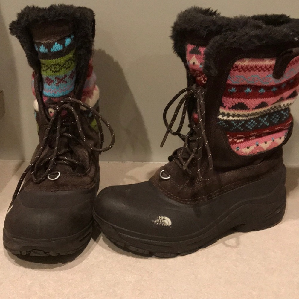 Girls size 6 NorthFace Winter boots